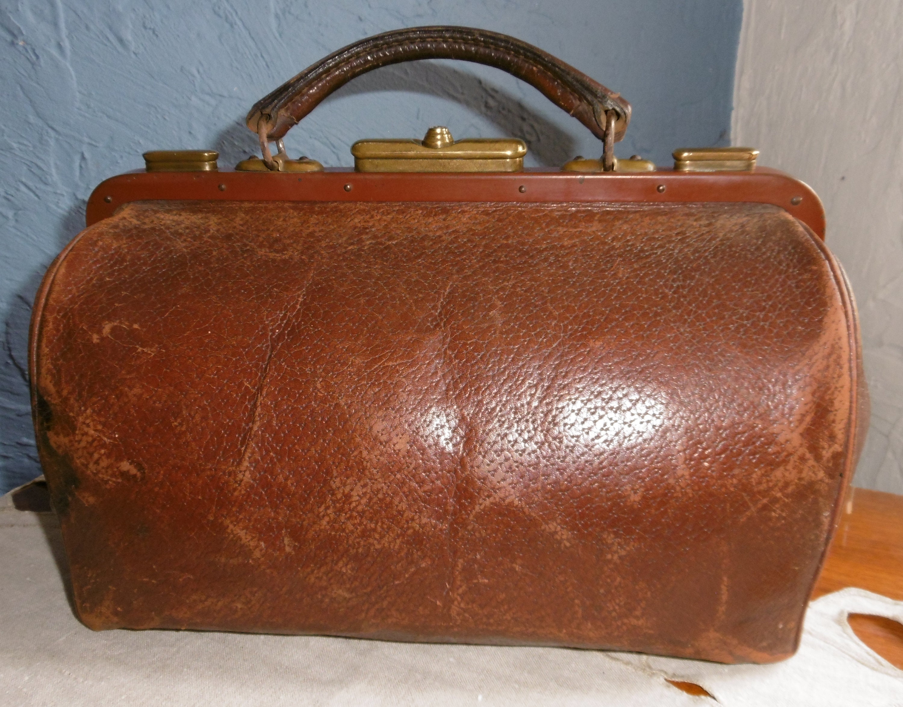 Antique French Brown Leather Gladstone Bag, Doctor / Midwife Bag