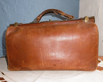 Large vintage French real leather Drs, Gladstone bag. Crumpled character