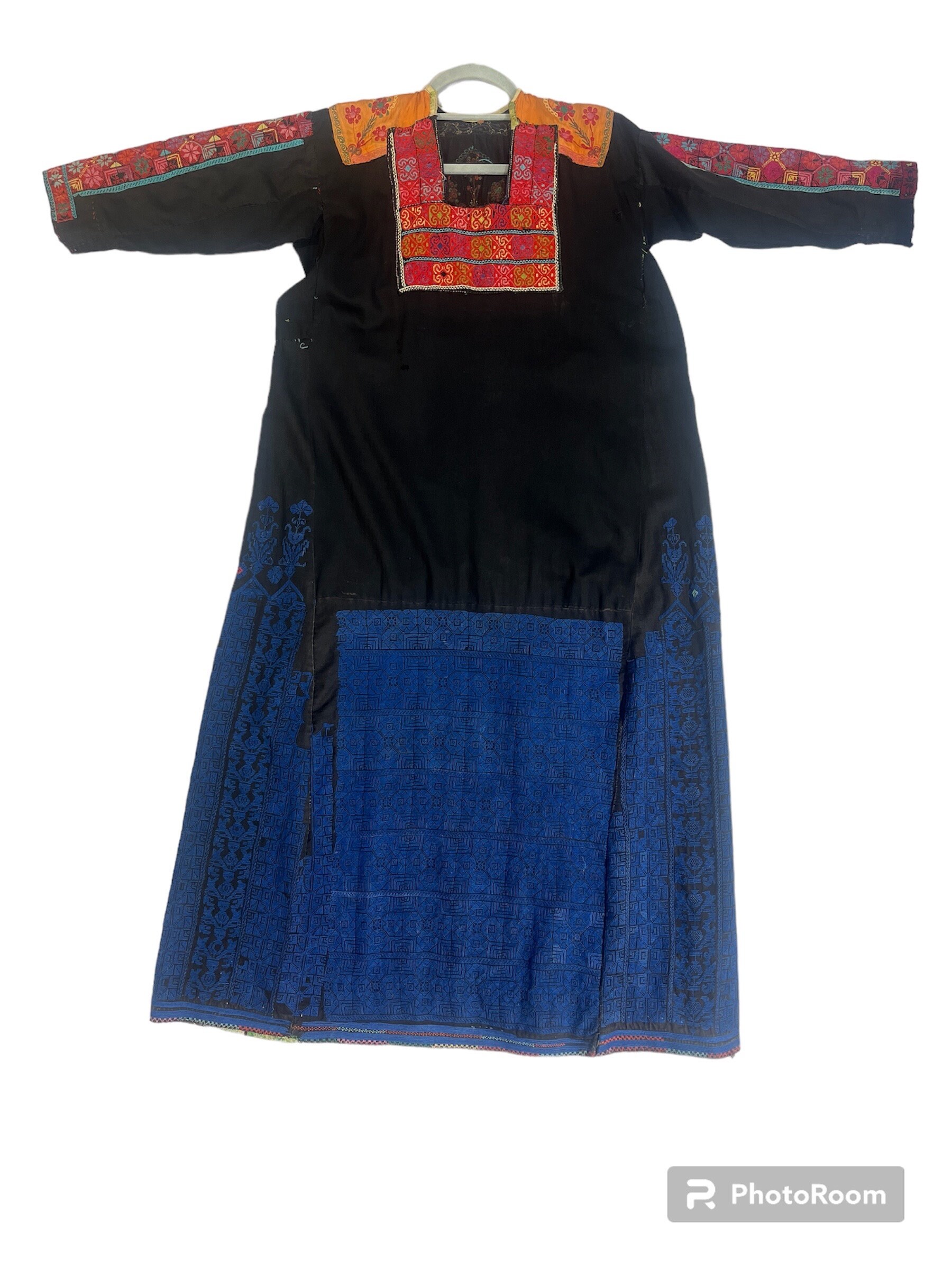 antique vintage Palestinian south area Bedouin dress 1940’s