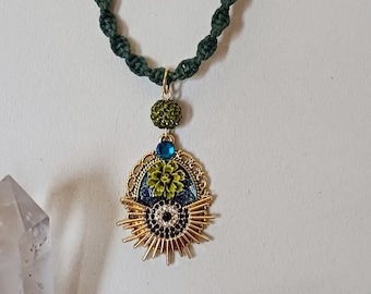 Floral Sunburst Pendant Necklace, Moss Green, Hemp Cord