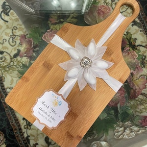 Bamboo Cutting Board with confetti flower and favor tag for Weddings, Bridal Showers, Italian Favors, Personalized Bomboniere