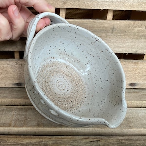 Stoneware Pottery Garlic Grating Bowl - Linen White Salad Dressing Bowl - Herb Stripper Bowl - Herb Infused Oil Making Bowl