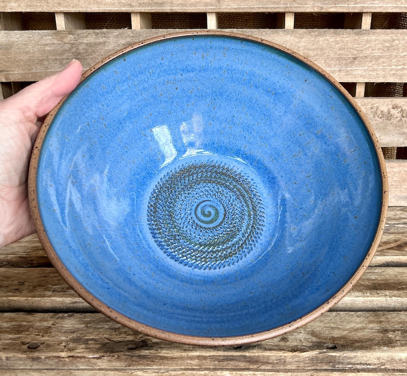 Large Pottery Garlic Grating Salad Bowl - Blue Stoneware Salad Bowl with Grater - Caesar Salad Bowl - Garlic Grater - Ginger Zester