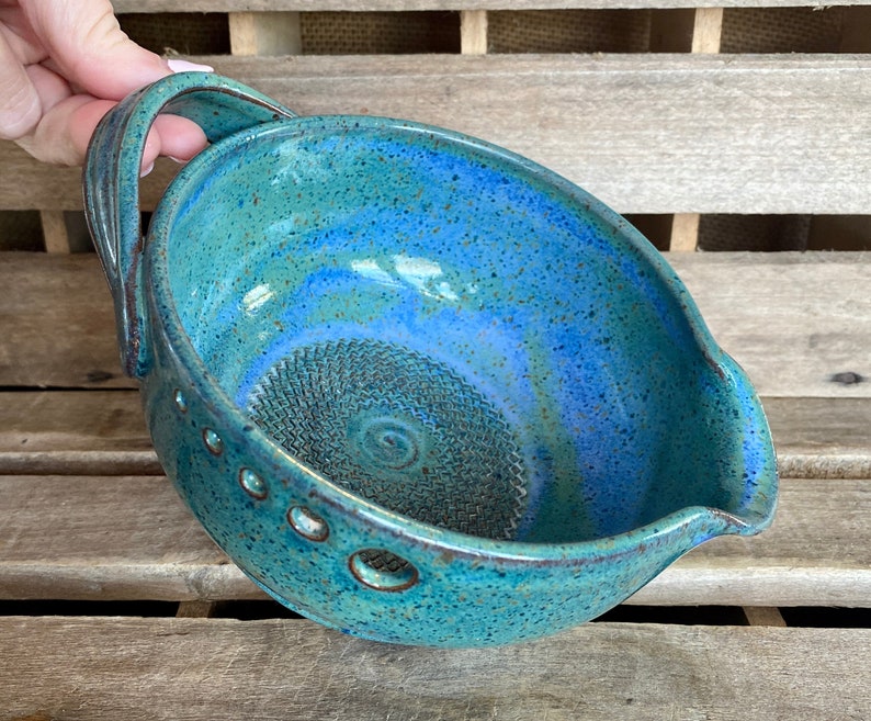 Stoneware Pottery Garlic Grating Bowl Blue/Green Salad Dressing Bowl Herb Stripper Bowl Herb Infused Oil Making Bowl Bild 1