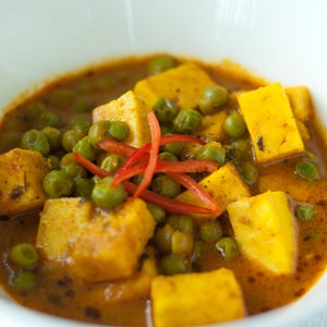 Tadka Masala Makes delicious meat curries, veggies and lentils image 5