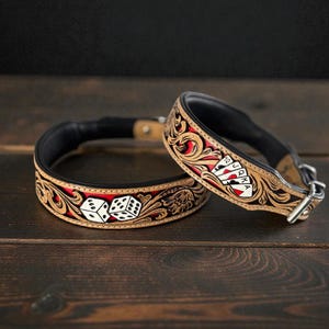 Collier pour chien en cuir western fait main : incrustation de cartes et de dés