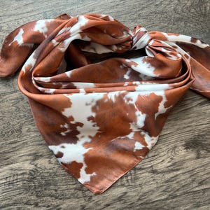 Wild Rag Red Longhorn piel de vaca Western Cowboy Neck Bufanda Bandana por Double B Wild Rags