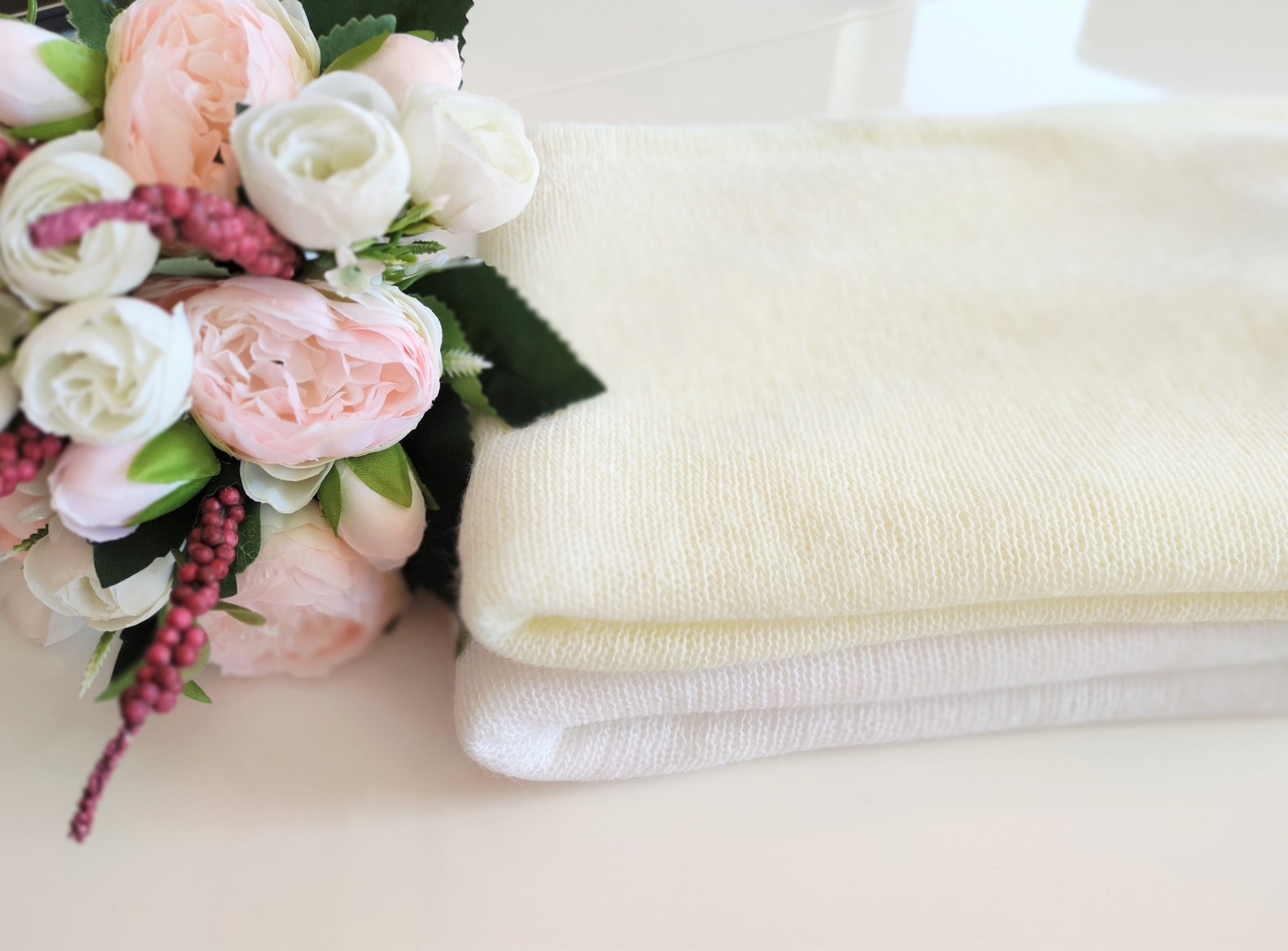 White Knit Tassels Trim Wrap Shawl