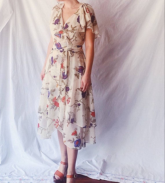 Falling Flower Petal Dress | Vintage 1970s Tiered Wrap Dress With Ruffled  Cape Collar - Etsy Israel