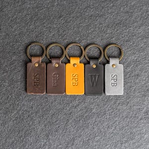 Llavero rectangular de cuero personalizado con anilla para llaves, llavero personalizado con iniciales y nombre, para conductores noveles, regalo para el Día del Padre.