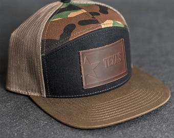 Gorra de camionero de 7 paneles con visera plana y parche de cuero - Sello de matrícula de Texas / Accesorios para exteriores / Regalo para el Día de la Madre
