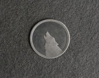 Toppa in pelle di lupo/Chiusura a strappo opzionale/Cerchio 2,25"x2,25"/Toppa con silhouette di lupo che ulula per zaini e altro/Regalo per la festa della mamma