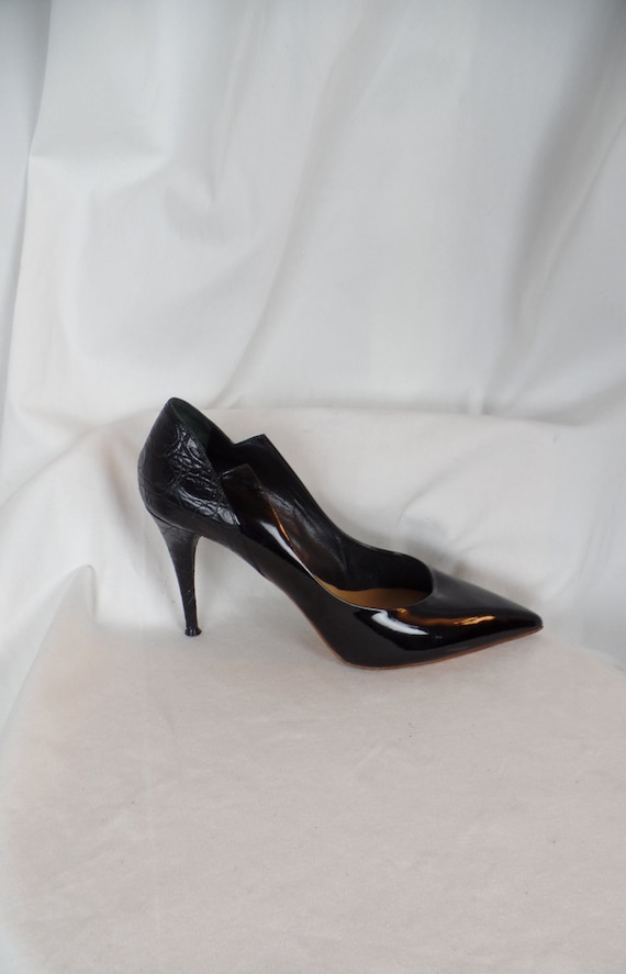 vintage CHLOE  black moc croc heel patent front st