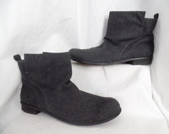 JBNY Minimalist boiled grey wool felt slouchy ankle boots/ unisex/ layered avant garde: size 42- fits US woman 10/ men US 8.5