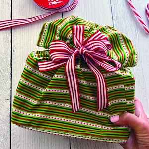 Christmas gift wrap | Eco-friendly fabric gift bag | Reusable gift bag |  Furoshiki gift wrap  |  Red Green Festive Christmas Gift Bag | Elf