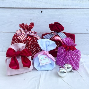 Eco-friendly Christmas gift bag Starter Set Reusable Christmas gift wrap Fabric gift bag Christmas Eco-friendly gift wrap bag- Merry Pinkmas