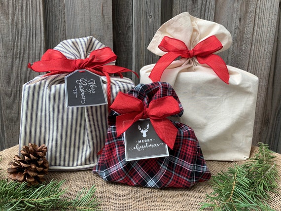 Amazon.com: Fabric Gift Bags for Christmas Presents - 6 Pcs Christmas Bags  with Drawstring, Large Christmas Gift Bags for Presents, Christmas Gift Wrap  Reusable Christmas Bags for Gifts (Christmas Holly Assorted) :