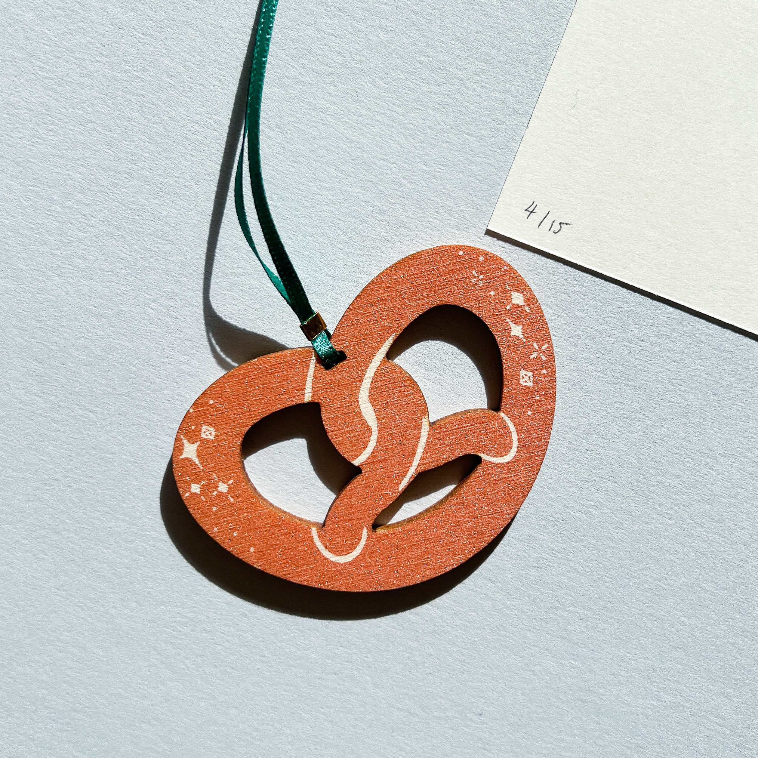 Pretzel, Screen Printed Wooden Decoration| Pretzel Bauble| Pretzel Ornament| Bread Christmas gift