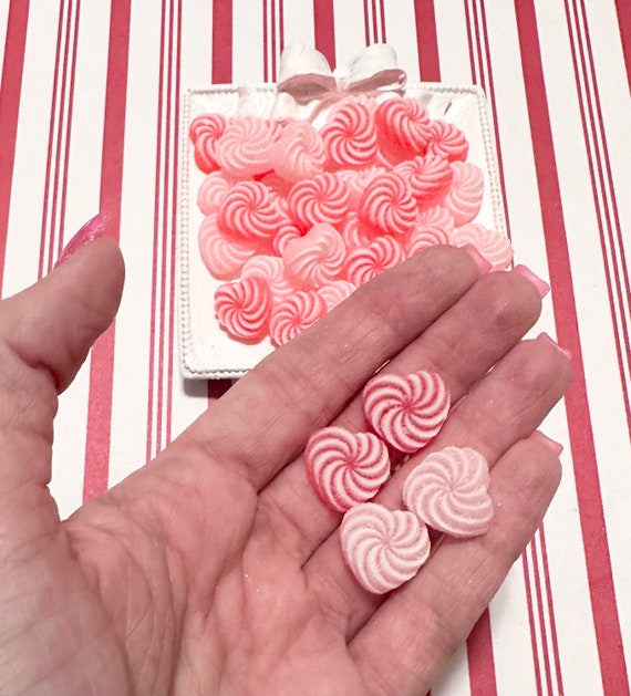 Fake Candy Cabochons, Candy Flatbacks, Fake Heart Candies, Set of 4 Pink  and Red 
