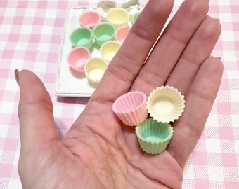 Miniature Cupcake Liner Cabochons, Cupcake Resin Flatbacks, Easter Cupcake Cabochons, Easter Charms, Cupcake Charms, Set of 6