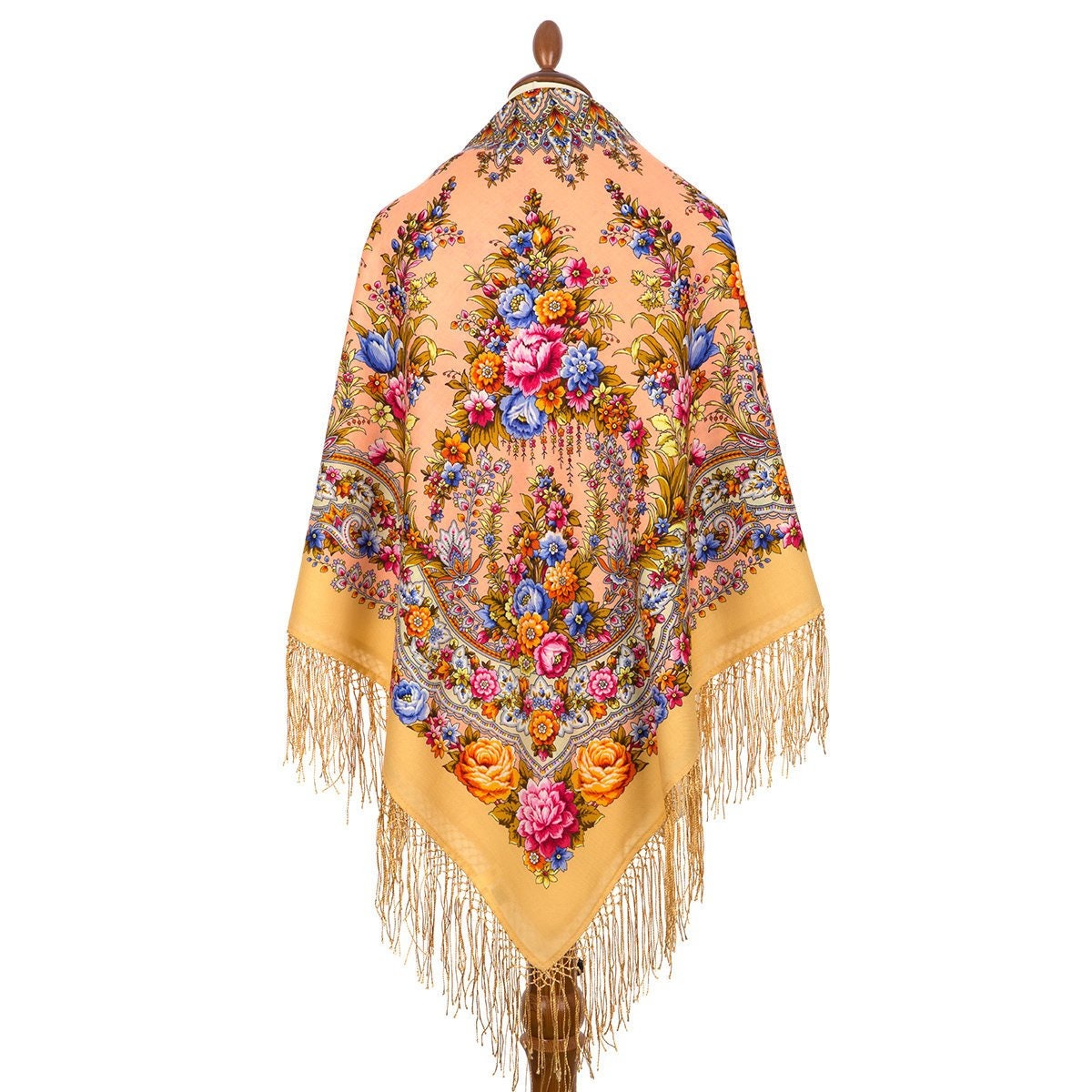 Платки павлопосадские 135 на 135. Ласковый вечер павловопосадский платок. Шерстяной павловопосадский платок с шерстяной бахромой размер 135. Павлопосадский платок 146 на 146. Павлопосадский платок милый друг белый.