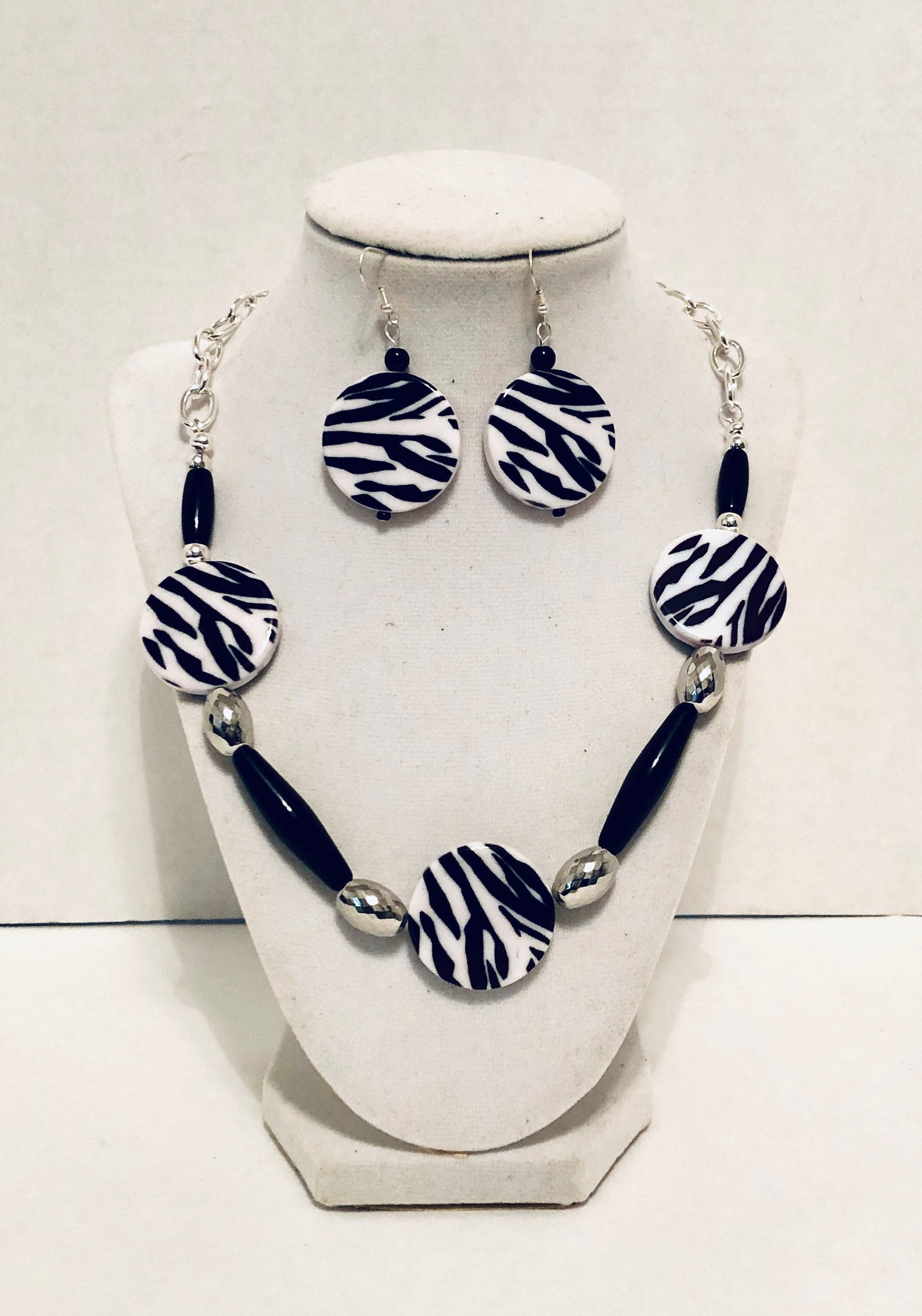 Zebra Necklace Set, Zebra Necklace, Zebra Print Jewelry, Zebra Print