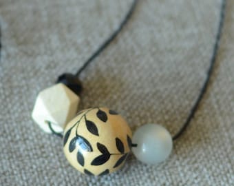 Necklace wooden beads