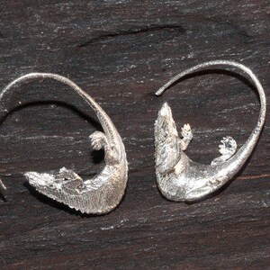Lizard Half Moon Earring in Amethyst