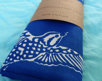 Susannah Cotton Tea Towel | 100% cotton | Long Tailed Bird on Blue | Kitchen Dish Cloth | Made in the UK: 78 x 38cm