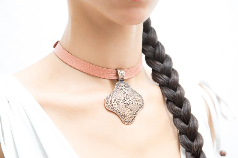Elegance by Molax Chopa Tribe Tribal goddess coral pink choker Layla Salmon Pink Leather choker with Copper flower mandala large pendant