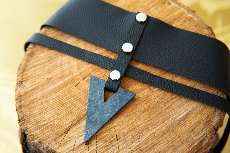 Wide band collar with studs Molax Chopa Tribe Black leather choker with lapis lazuli water sign pendant ZARYA Triangle Gemstone pendant