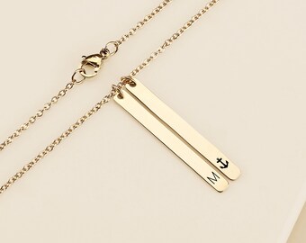 Collar de barra grabada: nombre personalizado de acero inoxidable y coordenadas