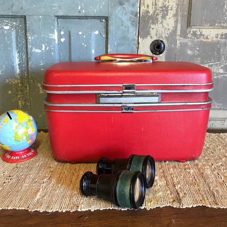 samsonite red suitcase