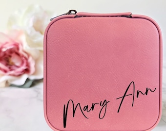 Personalized Engraved Name Travel Jewelry Boxes | Bridesmaid Gifts | Custom Travel Jewelry Case | Wedding Gifts | Bridal Party Gifts