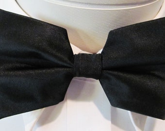 Black Satin Squared Ends Tom Ford Inspired New Jet Black  Black Satin Butterfly  Pretied Bow Tie  With Matching Pocket Square