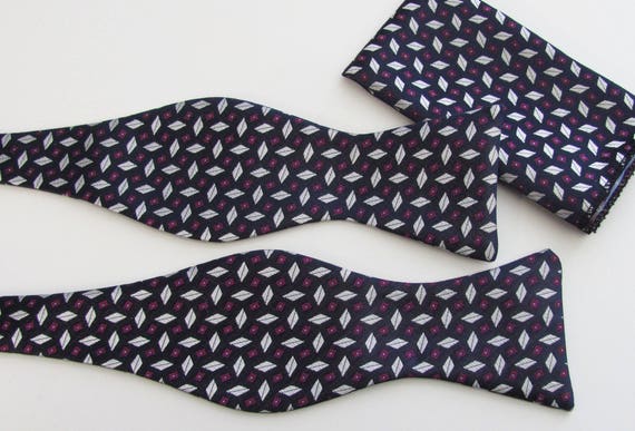 Dark Purple Eggplant Paisley Free Style Casual Ascot Cravat And Pocket Square