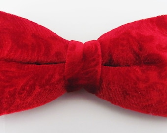 Red Floral Velvet Embossed Fabric With Free Pocket Square  Adjustable PreTied Mans Bow Tie With Matching Pocket Square