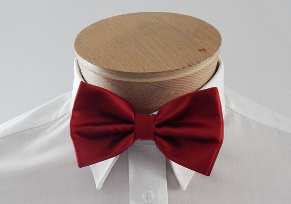 Rust Solid Color Pre-Tied Bow Tie