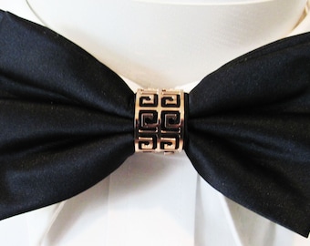 Black Satin Pretied Bow Tie With interchangeable Metal Knot Covers Gold, Silver, Rose gold And Black All Included With Pocket Square