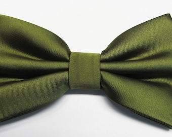 Mens Bowtie Olive Green Solid Banded With Free Pocket Square Pre Tied Bow Tie