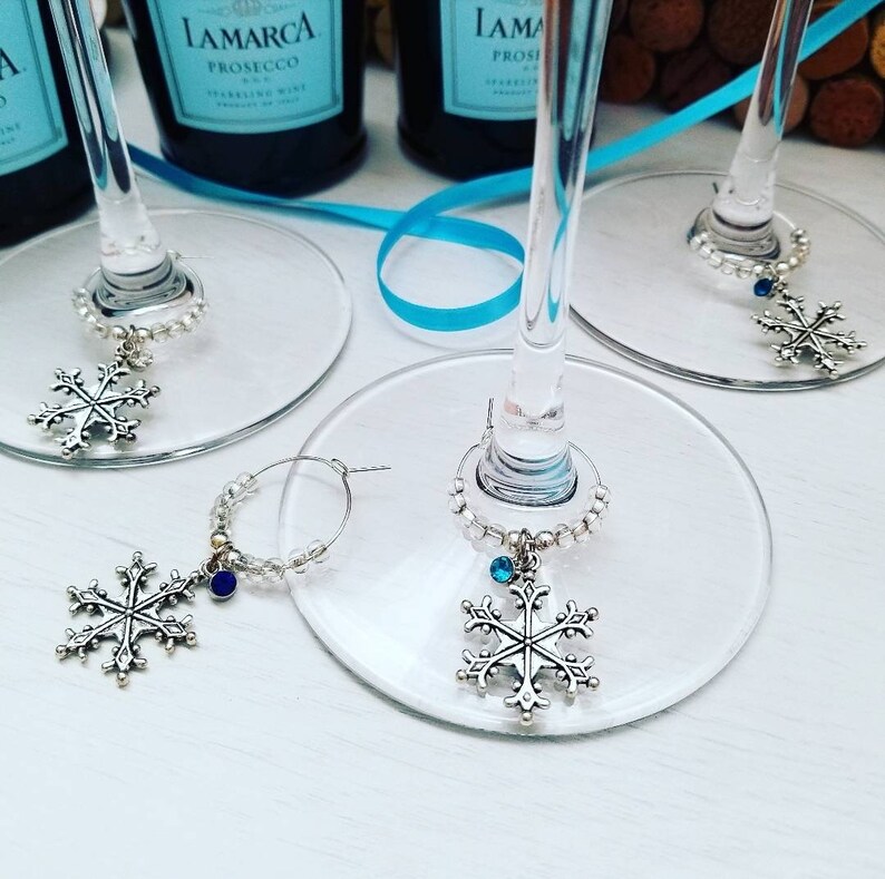 Star wine glass charm set  wine charms  table decor  hostess gift  Christmas wine charms stocking fillers   wine lover gift