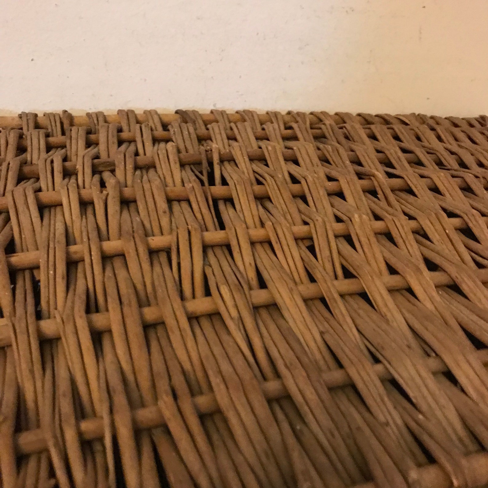 Antique English Picnic Basket Hamper Winery Vineyard Crate Storage Wine