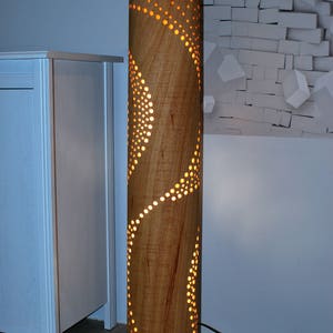 Floor lamp Waves made from bent plywood