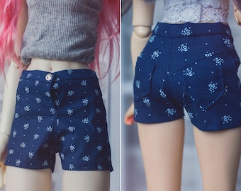 BJD - Ball Jointed Doll / Navy Floral Shorts /