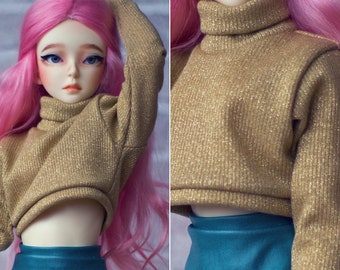 BJD - Ball Jointed Doll / Gold Turtleneck /