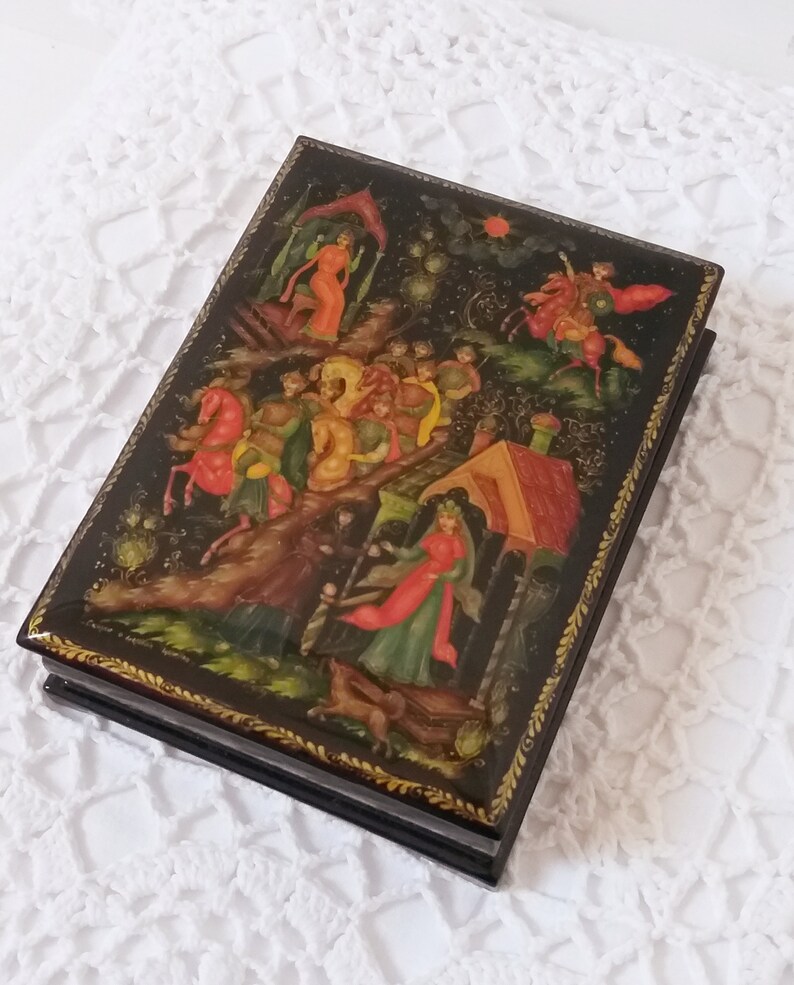 A Russian Vintage Jewelry Box Hand painted Russian Troika Handmade Signed Russian Fairy Tale Jewellery Box Russian Papiermache Laquer Box