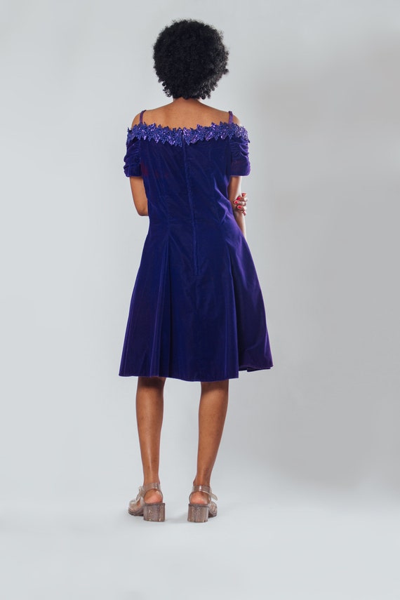 Vintage Y2K Blue Velvet Off the Shoulder Prom Dre… - image 5