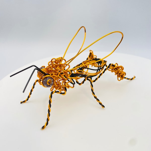 Bee wire sculpture, metal bee , wire wrapped bee