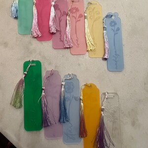 Custom Birth Flower Bookmark, Personalized Name Bookmark, Floral Bookmark, Acrylic Bookmark, book mark, Mother&#39;s Day, 15 colors available