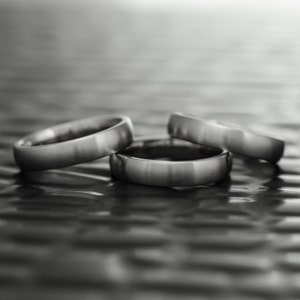Sizing Bands – Set of Three 4mm Quality Stainless Steel Comfort Fit Ring Sizers with Matte Brushed Finish.